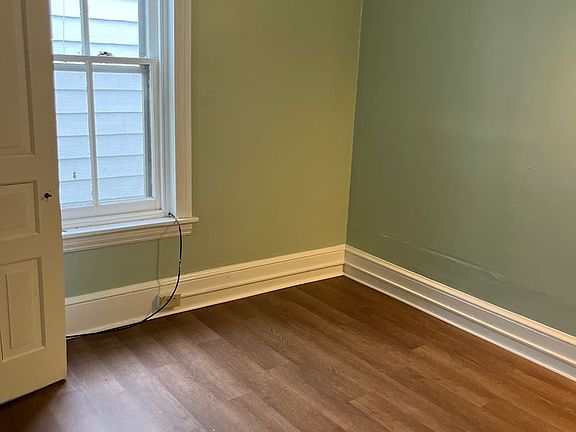 2nd image of 150 Clymer St Floor 1