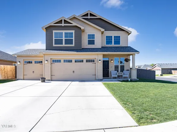 902 Magnum Ave, Moxee, WA 98936