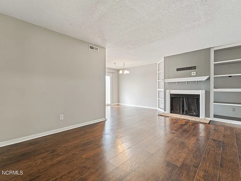 12 S Onsville Pl — Photo 3