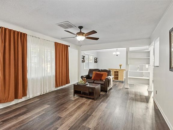 4th image of 7681 Rainbow Dr