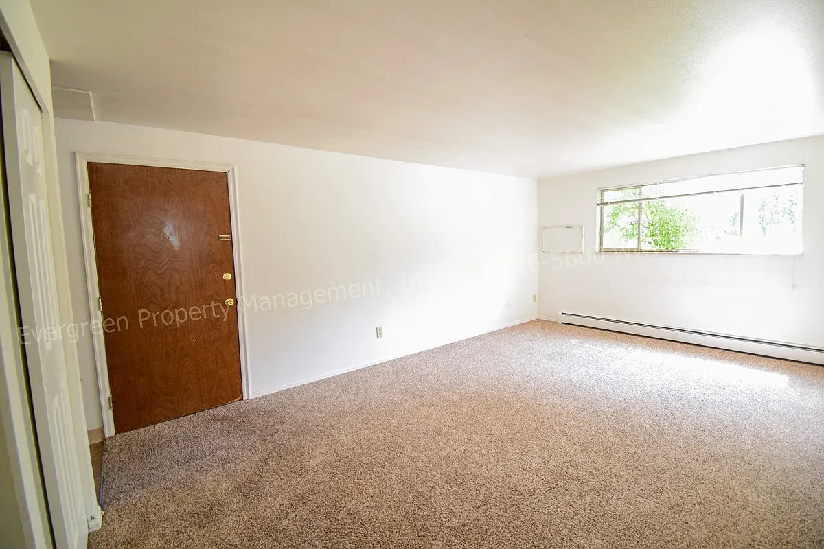 1724 Larch St Fort Collins, CO — Photo 3