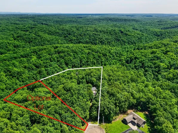 Point Pl, Monterey, TN 38574