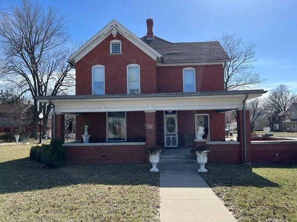 401 E Madison Ave, Iola, KS 66749