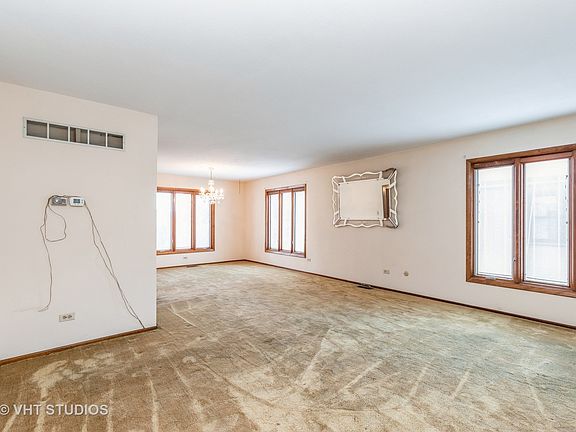 3rd image of 547 Gerry St