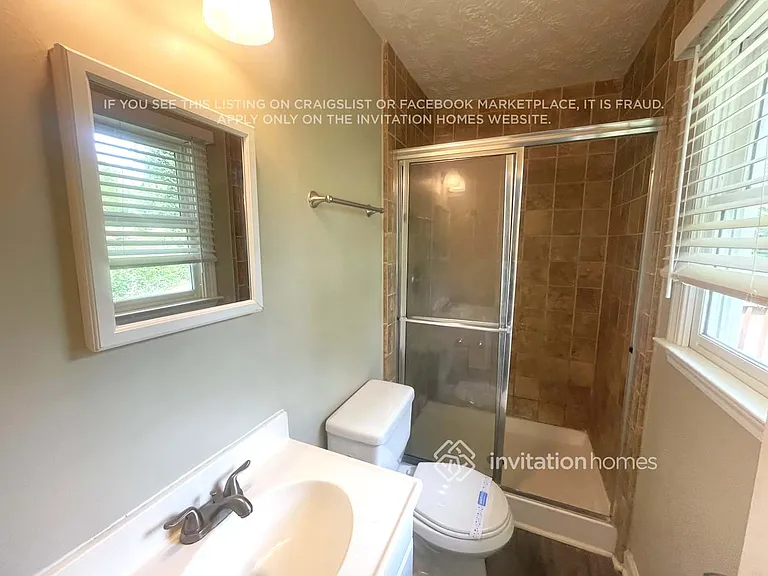3952 Butterfield Dr NW — Photo 10
