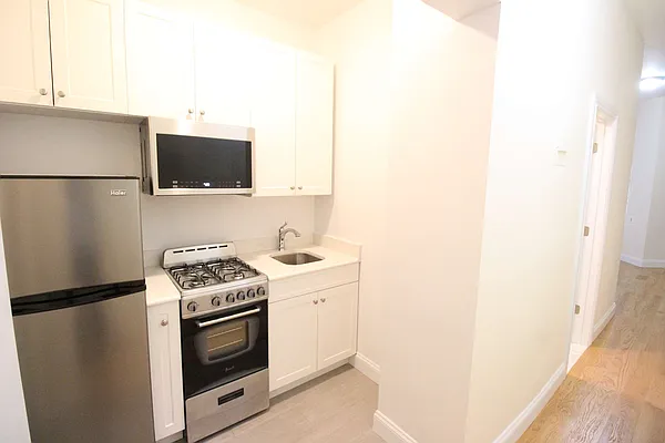 Rented by Luxor Homes & Investment Realty | media 22