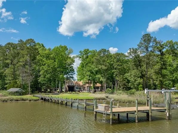 7814 O'Neil Rd, Gloucester, VA 23061