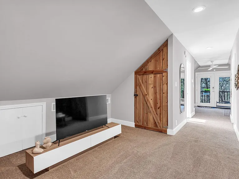 1050 Tilden St NW #A — Photo 15