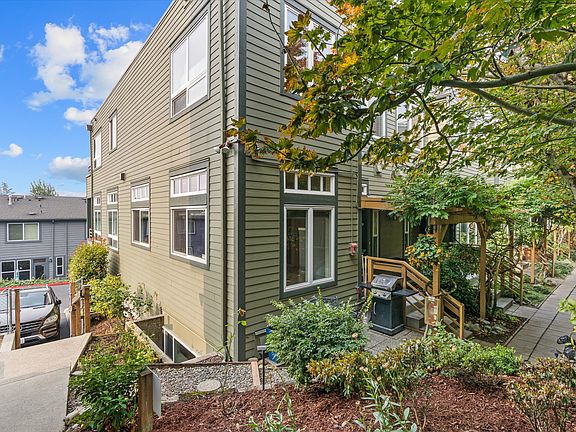 5th image of 335 2nd Ave S #115