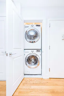 Rented by Nooklyn NYC LLC | media 24