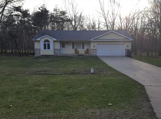 2860 Fairway Dr, Dorr, MI 49323