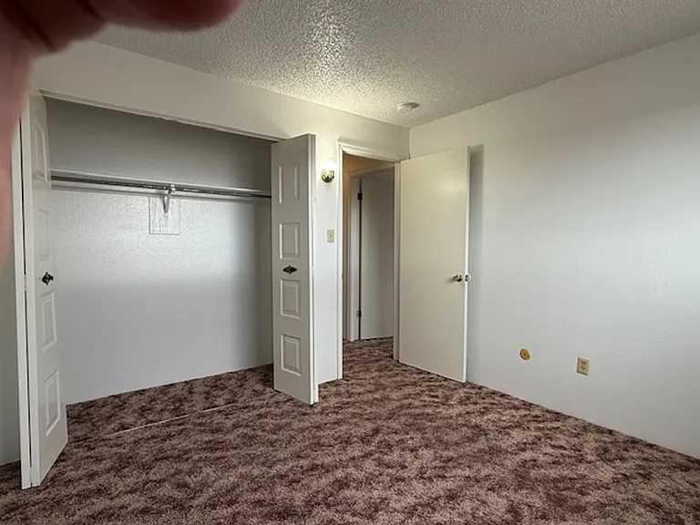 1006 E Jefferson Rd — Photo 12