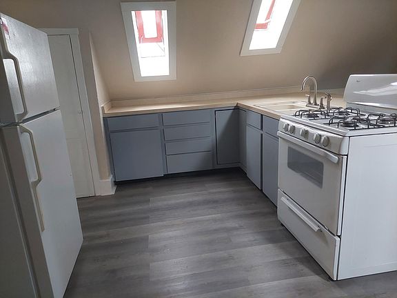 5th image of 1343 Vine St #4