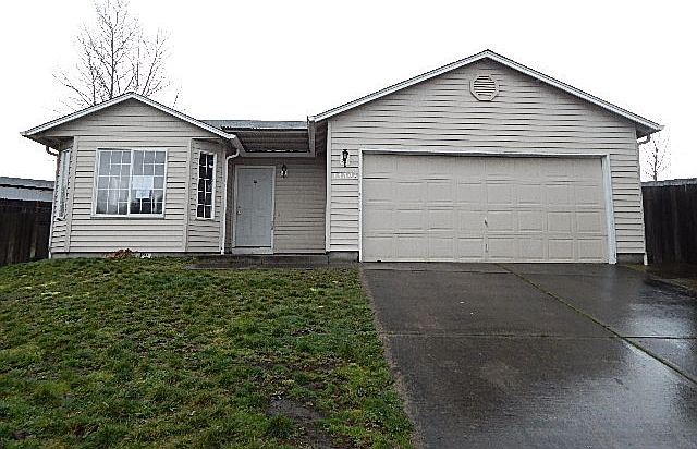 1st image of 13504 NE 88th Cir
