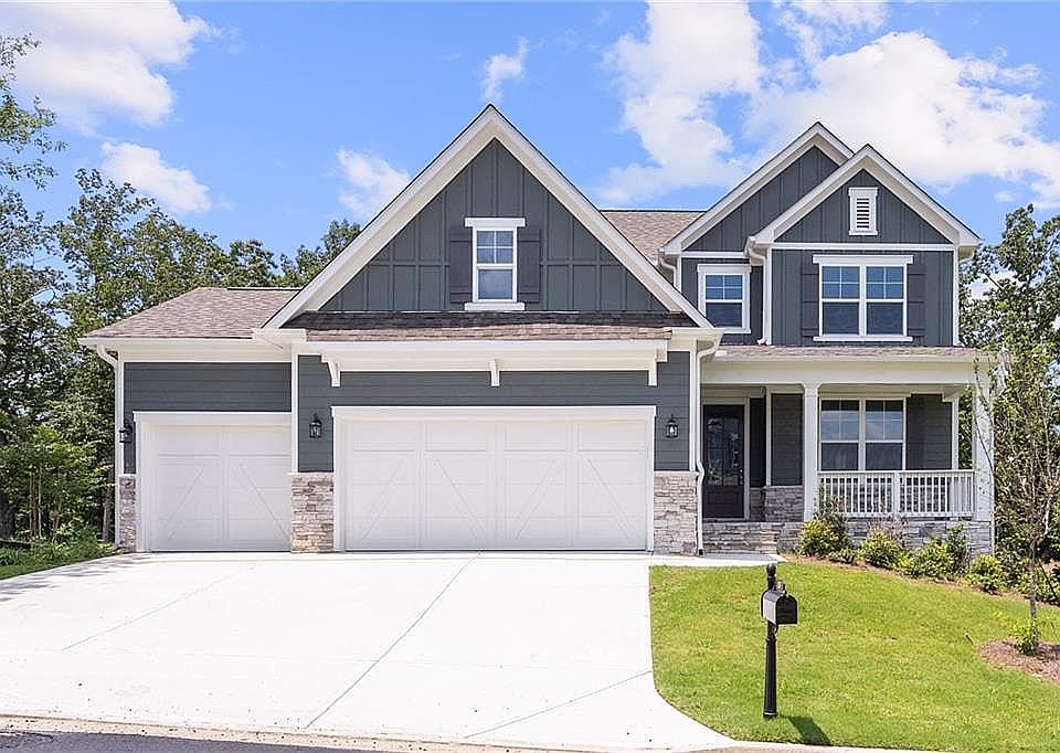 2nd image of 142 Spanish Oak Way
