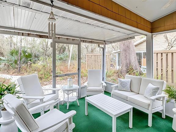 5th image of 904 SW 50th Way