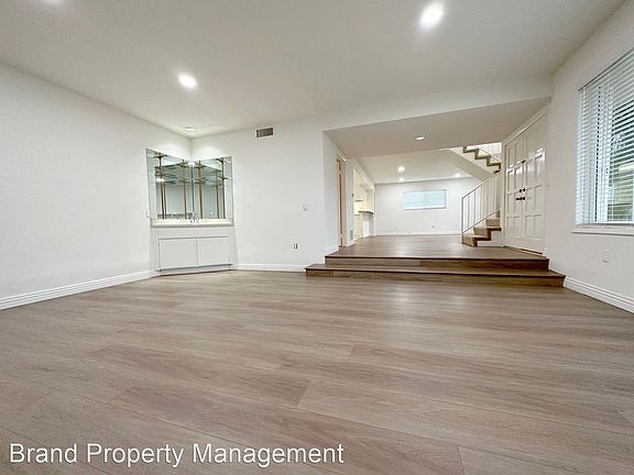 2nd image of 5051 Dunbar Dr #11806449