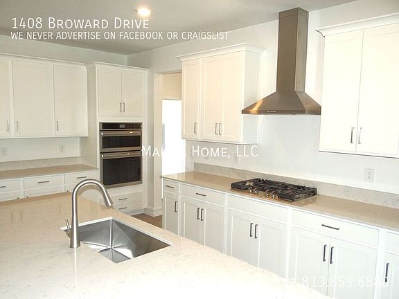 4th image of 1408 Broward Dr