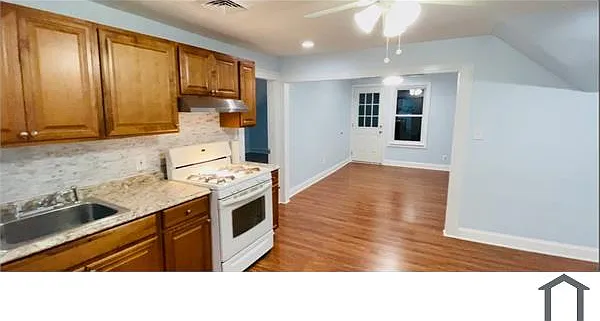 23 Everett Ave #3 — Photo 10