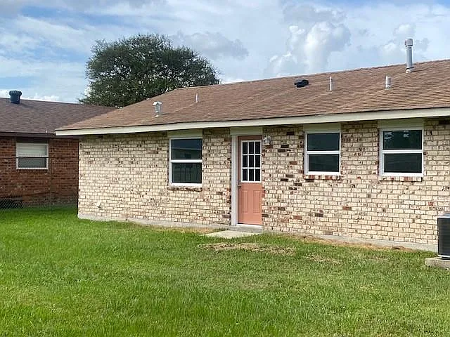 3005 Mount Kennedy Dr — Photo 10