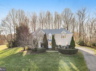 11001 Green Branch Ct, Great Falls, VA 22066