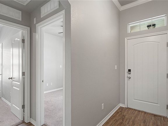 3rd image of 2909 Besterio Dr