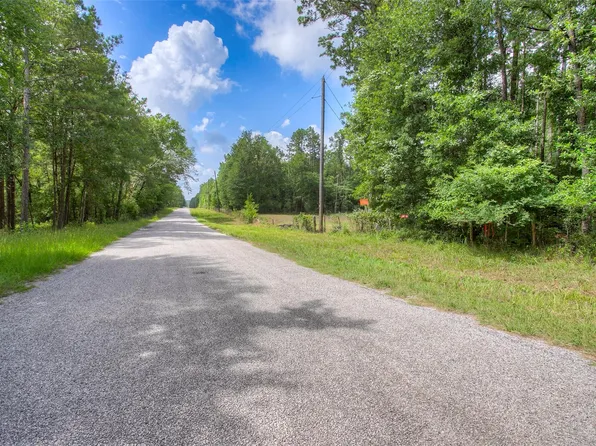 3 Utley Rd, Huntsville, TX 77320
