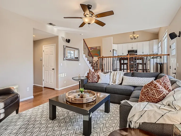 10593 Grove Ct — Photo 1