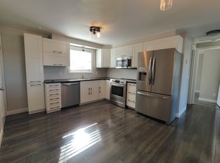 172 Perry Ave APT 3B, Worcester, MA 01610