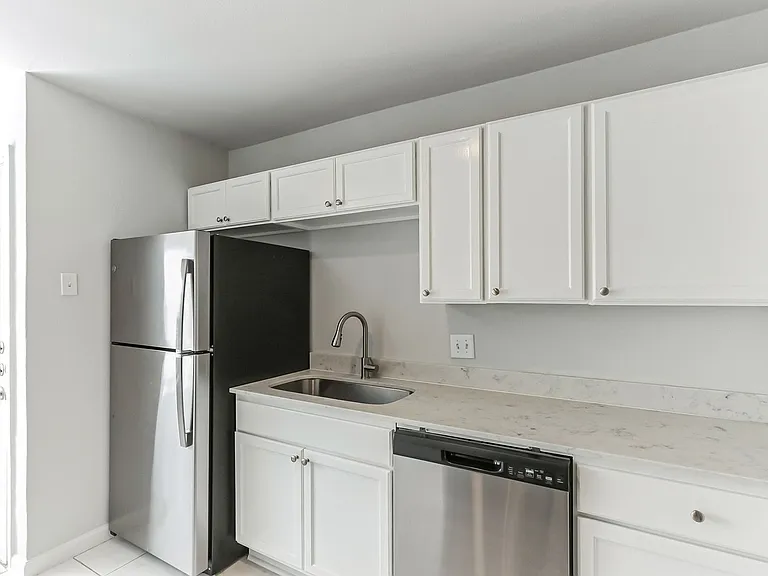 6202 Gaston Ave — Photo 22