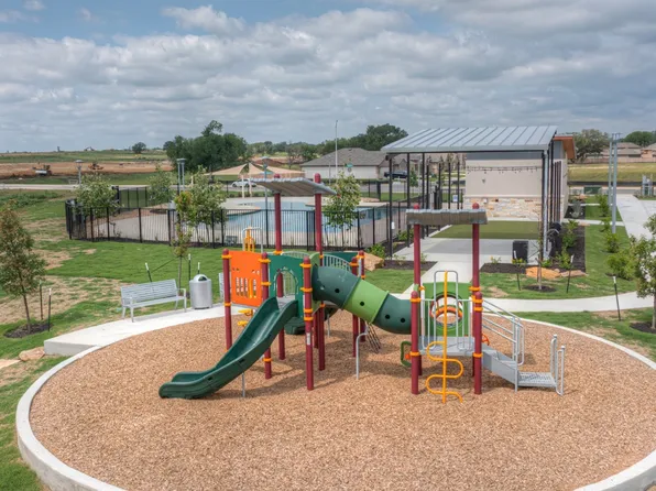 816 Pronghorn Trl, Seguin, TX 78155