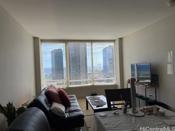1009 Kapiolani Blvd APT 2808, Honolulu, HI 96814