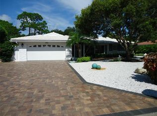 1904 Bayshore Rd, Nokomis, FL 34275
