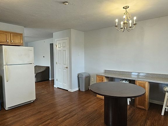 3rd image of 2 Warsaw Ave APT 1R