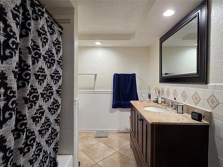 7340 Brentwood Dr — Photo 17