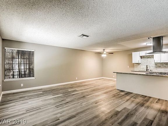 5th image of 4794 Roberta St Unit 3