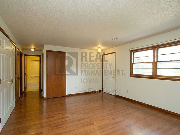 3rd image of 207 Todd Cir #207