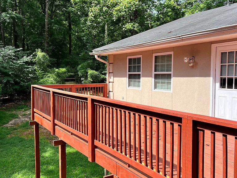 1615 Oklahoma Dr — Photo 4