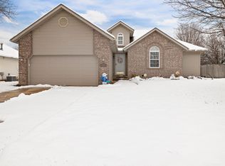 1119 W Cobblefield Way, Ozark, MO 65721