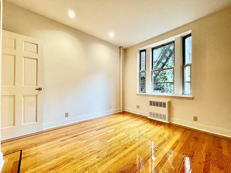 59 W 10th St #2D — Photo 12