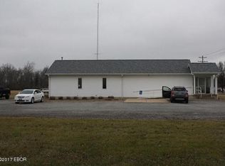 13025 N Shiloh Dr, Mount Vernon, IL 62864