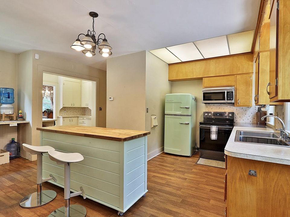 68 Summer Street, Springfield, VT 05156 Zillow