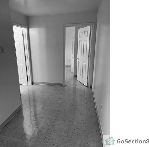 2nd image of 824 Argonne Dr APT A