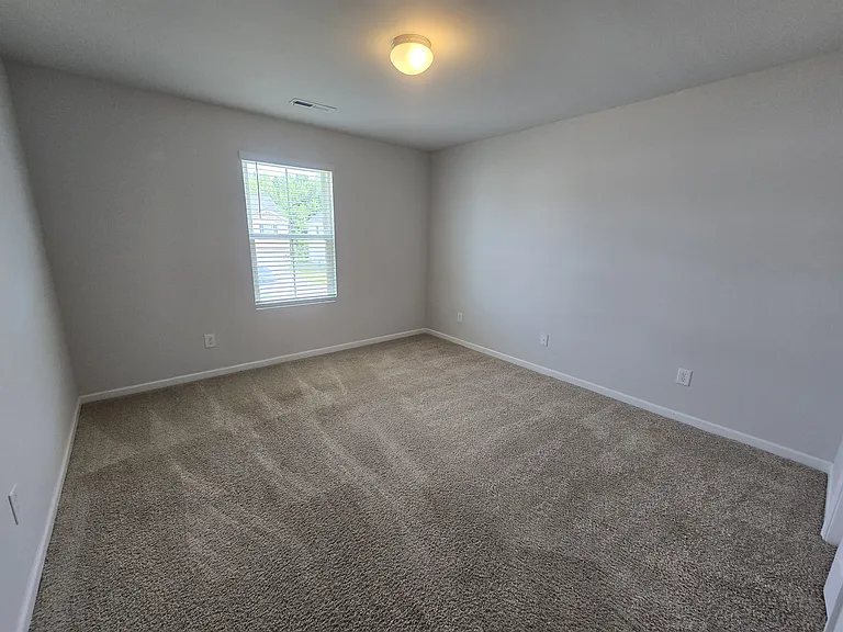 129 Maple Tree Ln — Photo 26