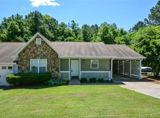 132 Oak Cir, Stockbridge, GA 30281