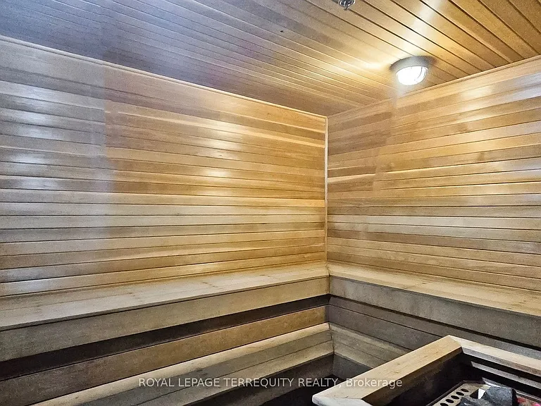 199 Richmond St W #1201 — Photo 26