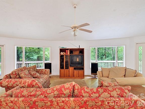 4th image of 1614 Gateway Pkwy #12