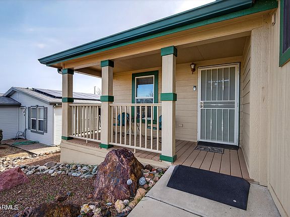 5th image of 701 S DAKOTA Drive