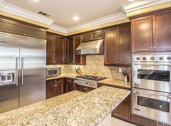 3rd image of 28604 Strauss Ln