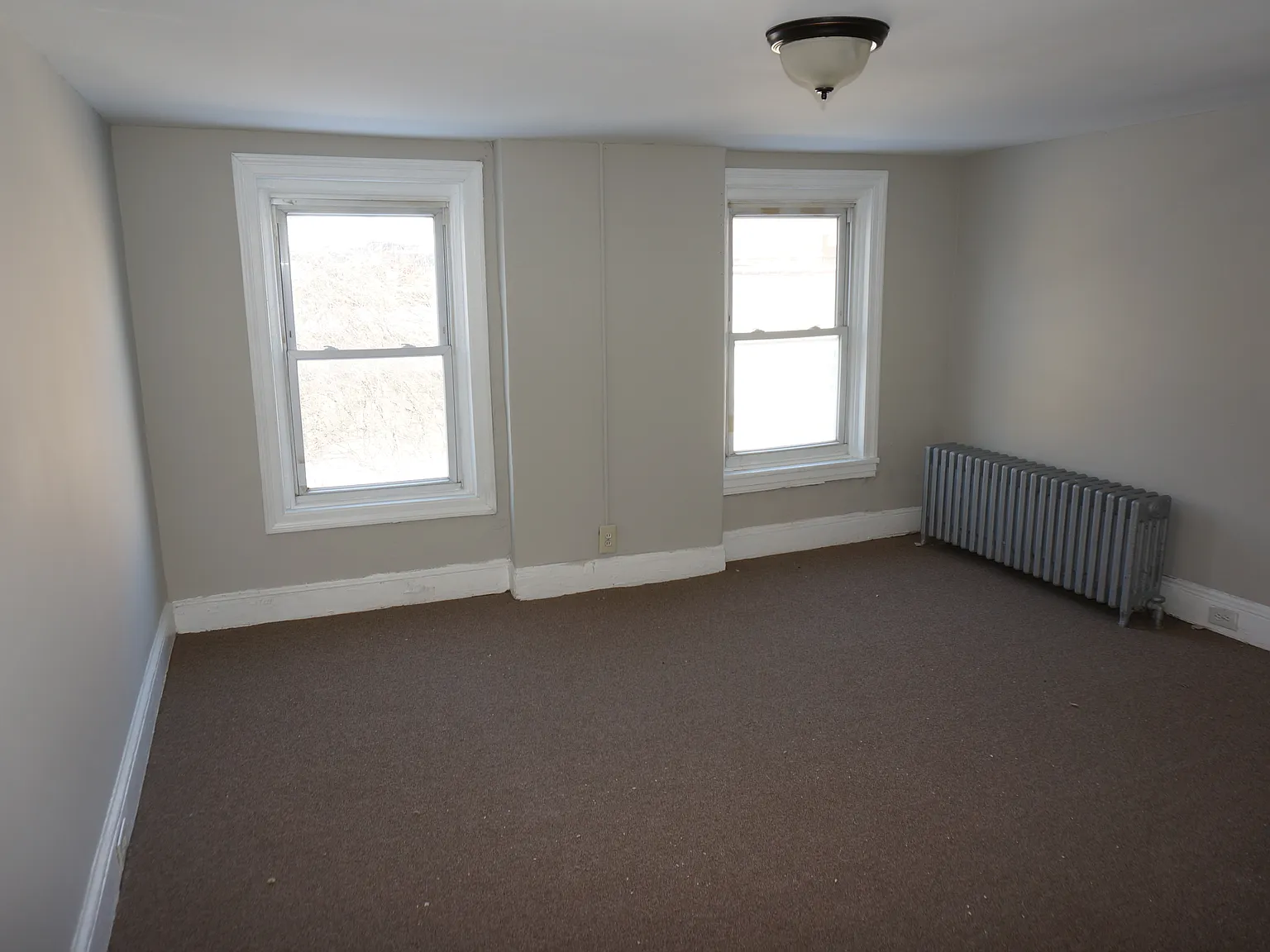 3 bed, $1,999 — Photo 3